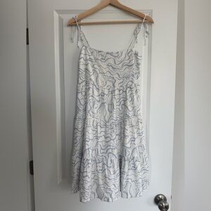 Abercrombie & Fitch White and Blue Linen Blend Tired Dress